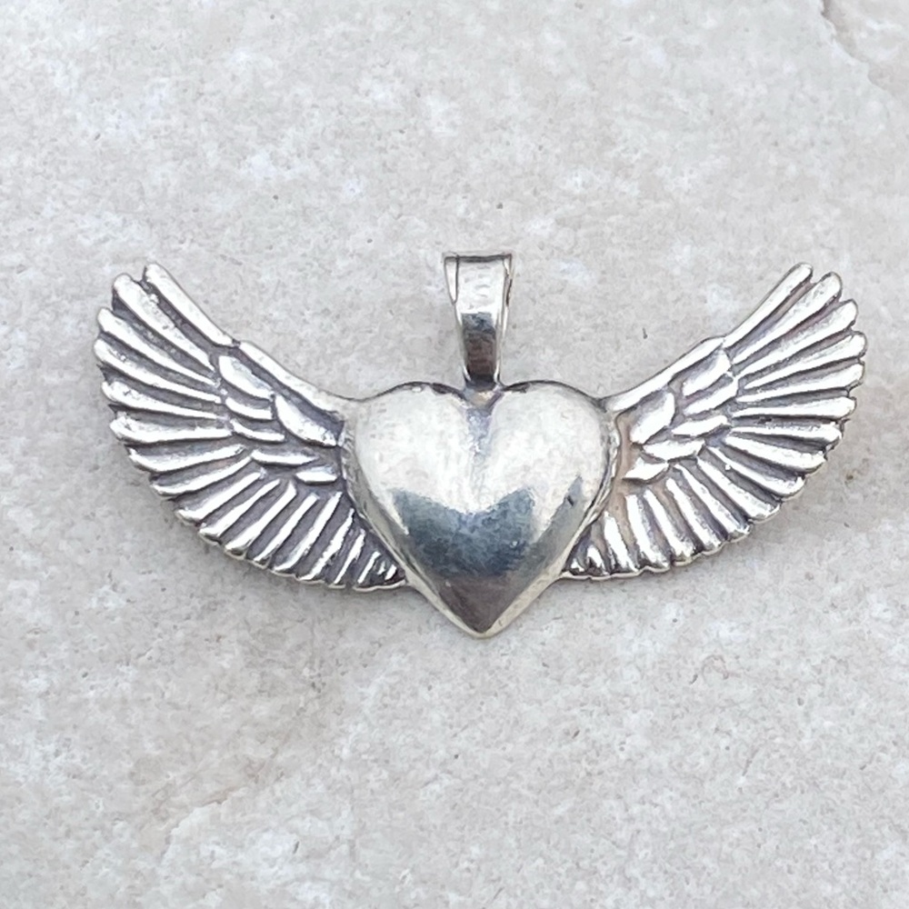 Winged Heart Pendant .925 Sterling Silver made in USA Doorway to the Soul - Picture 1 of 13